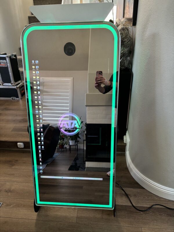 Pre-Owned Mior Black Mirror Booth -  Black (Trade-In Model) - Image 2