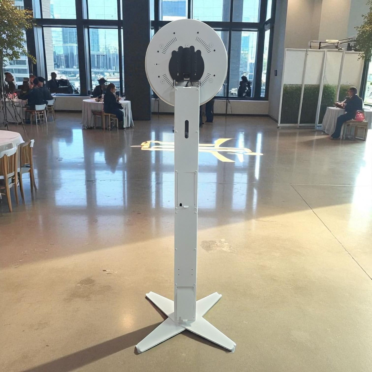 Roamer Stand - Image 11